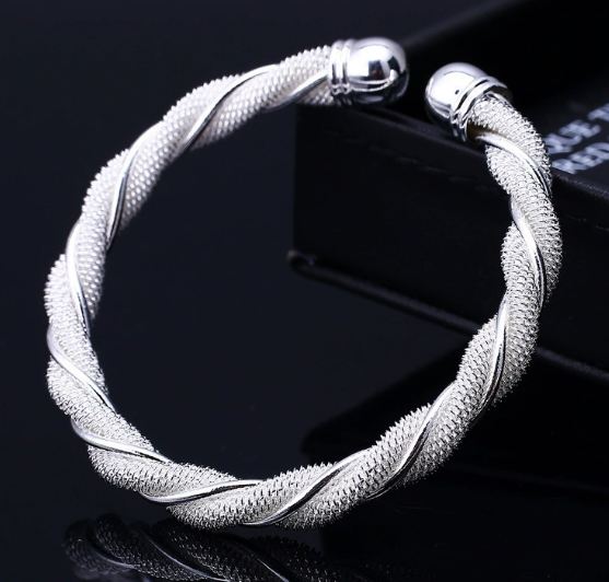 Minimalist Twisted Open Cuff Bracelet – Minimalist Adjustable Silver Bracelet for Women – Elegant Everyday Jewelry for Women