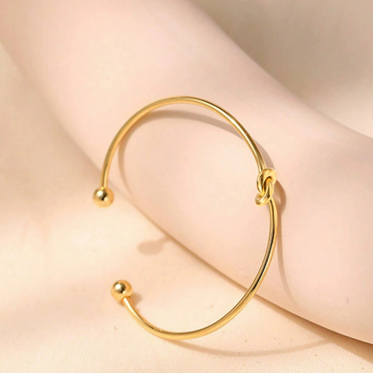 Minimalist Minimalist Knot Open Cuff Bracelet – Adjustable Gold Bangle for Women – Elegant Everyday Jewelry for Women