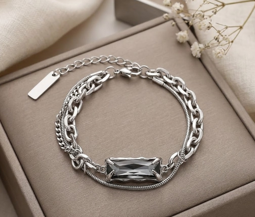 Minimalist Layered Chain Bracelet with Rectangular Crystal – Adjustable Silver Bracelet – Elegant Everyday Jewelry for Women