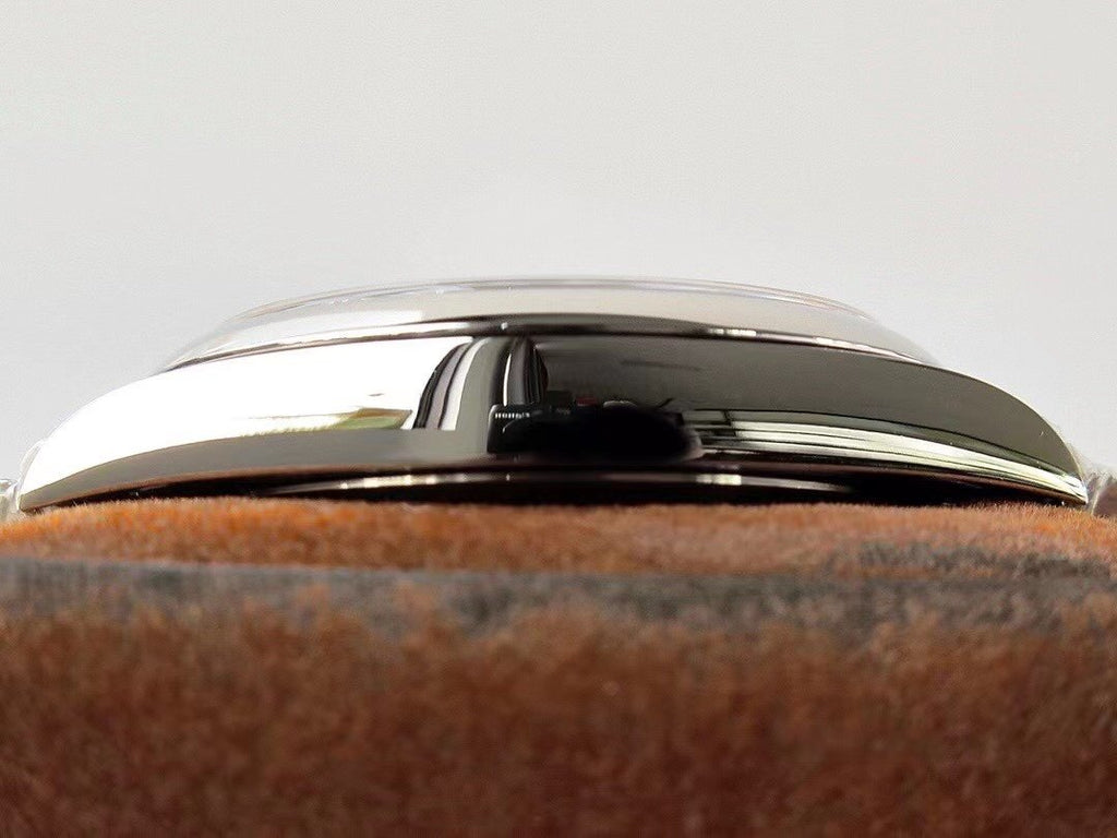 OYSTER PERPETUAL 41 STAINLESS STEEL RED DIAL
